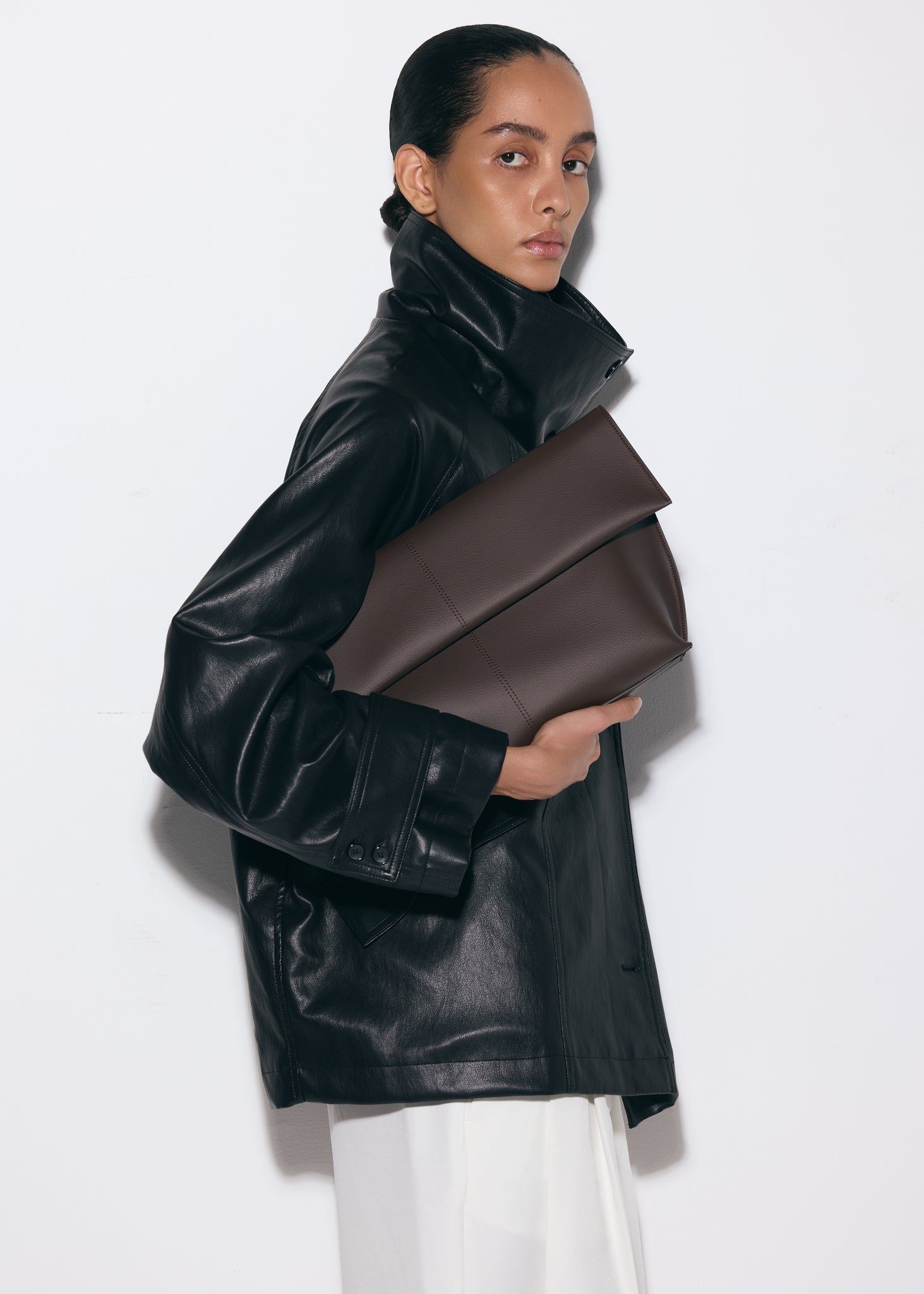 Seamed Clutch Espresso